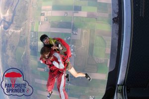 Parachutespringen Arnemuiden - Parachutespringen.nl