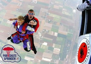 Skydiven korting - Parachutespringen.nl