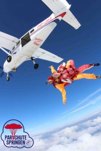 Skydiving - Parachutespringen.nl